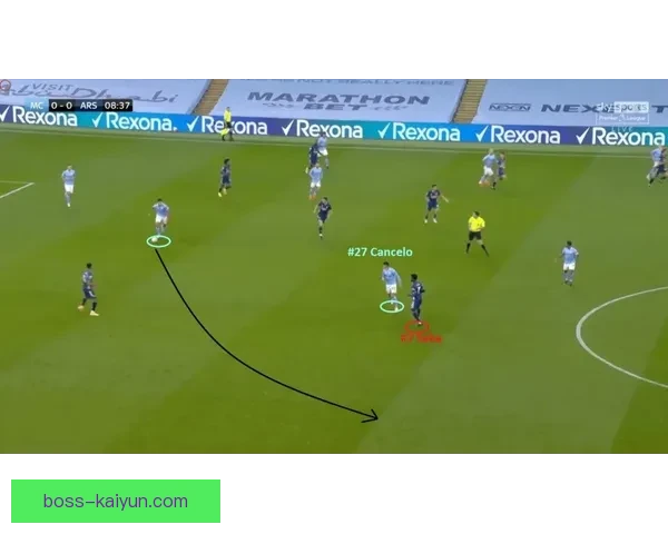 坎塞洛在对阵的比赛中防守表现受到争议，状态引发热议