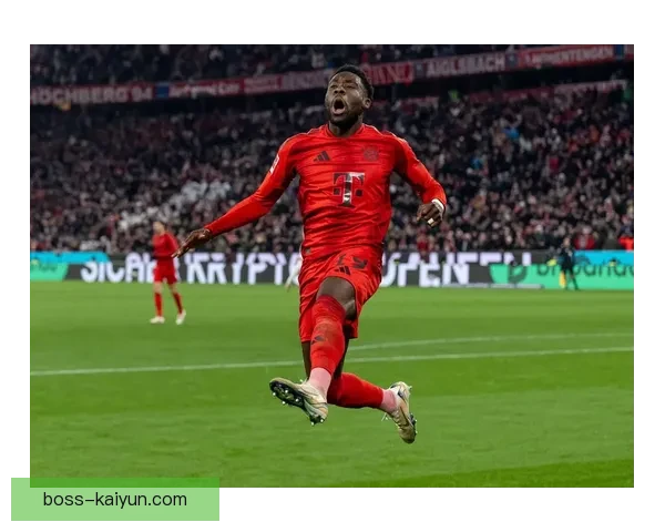 戴维斯在本赛季足球场上的影响力持续提升，备受关注。